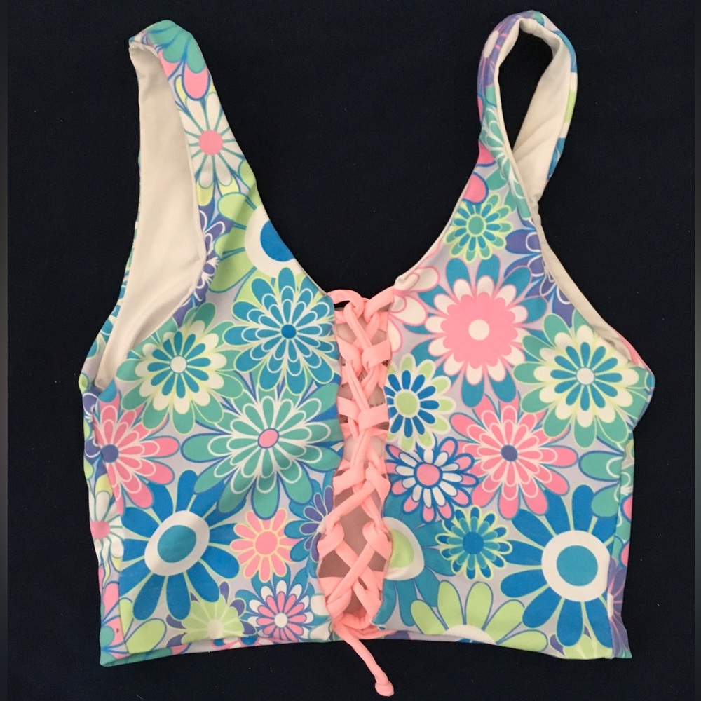 Freedom Rave Wear flower top